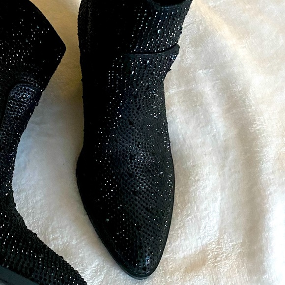 Sparkling Vegas Boots! - Picture 5 of 6